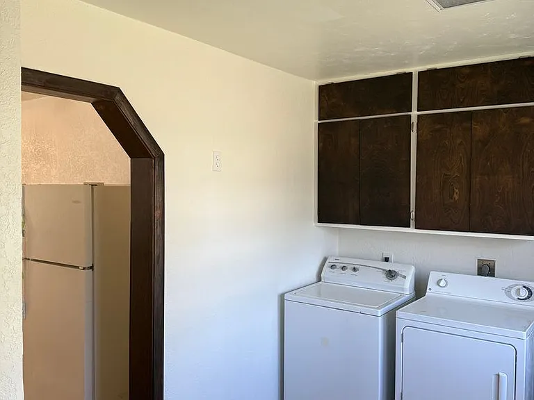 510 E Montezuma Ave — Photo 4