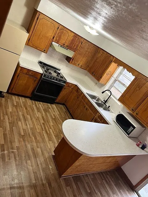 3 bed, 1.5 bath, 1252 sqft, $1,050 — Photo 4