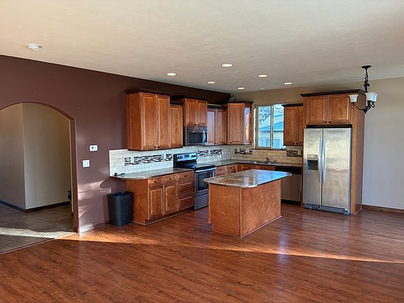 3rd image of 9320 E Valleyway Ave