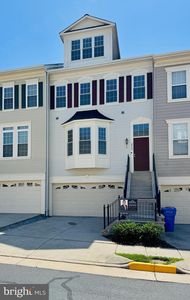 2066 Capstone Cir, Herndon, VA, 20170