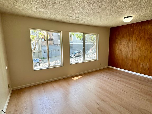 2nd image of 870 Grove St APT 102