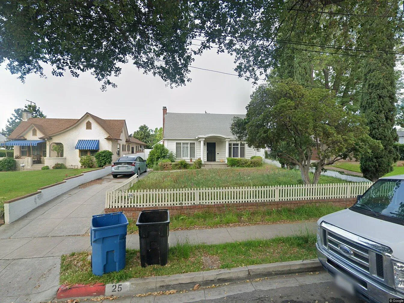 2 bed, 1126 sqft, $3,300 — Photo 1