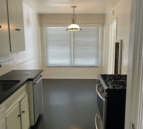 2nd image of 1129 17th St #1C