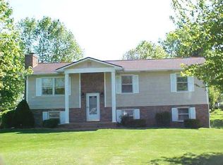 306 Lynn Rd, Johnson City, TN 37604