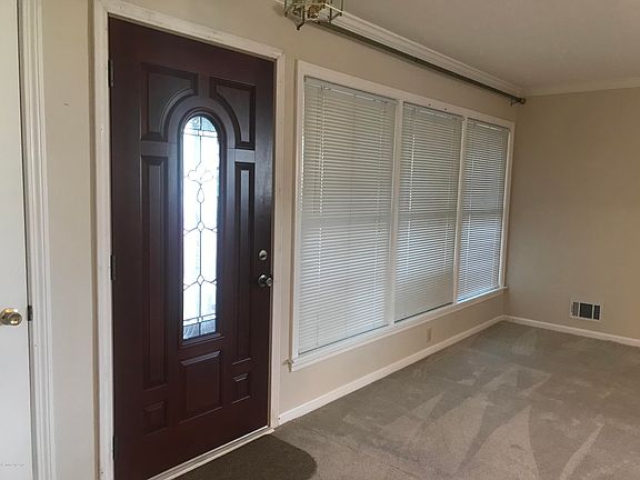 2nd image of 2914 Klondike Ln
