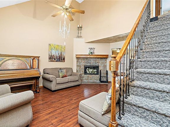 3rd image of 6619 W 150th St #6619