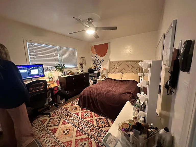 1063 Hornblend St — Photo 7