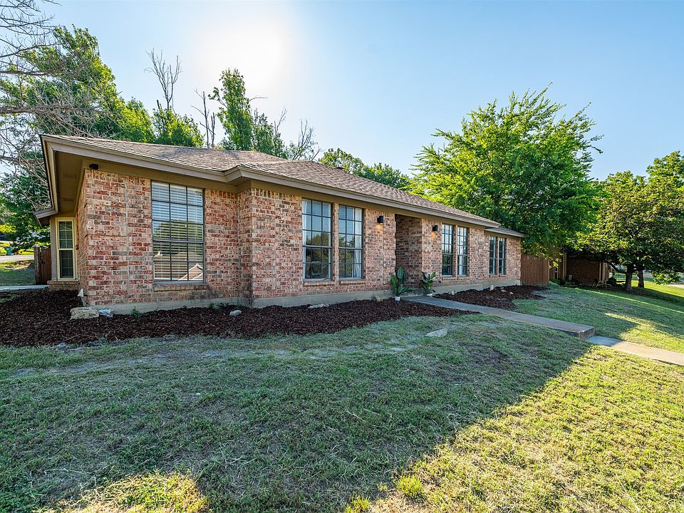 1st image of 8708 Glen Hollow Dr