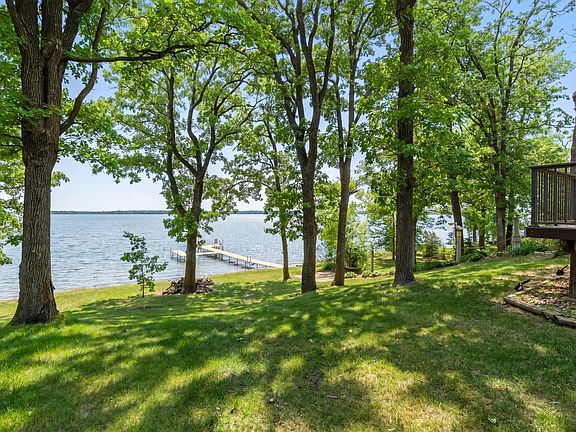 4th image of 10143 Mounds Point Dr