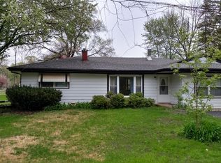 5812 Grant Pl, Spring Grove, IL 60081