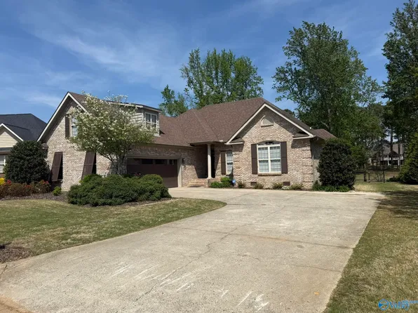 22677 Winged Foot Ln, Athens, AL 35613