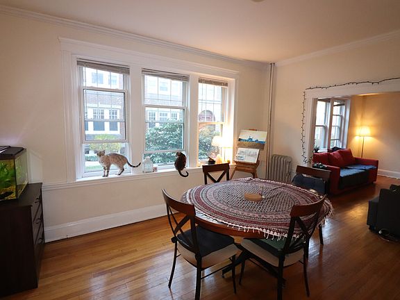 5th image of 38A Saint Paul St Unit 1
