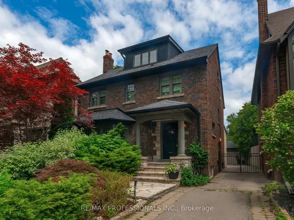 61 Grenview Blvd N, Toronto, ON M8X 2K3