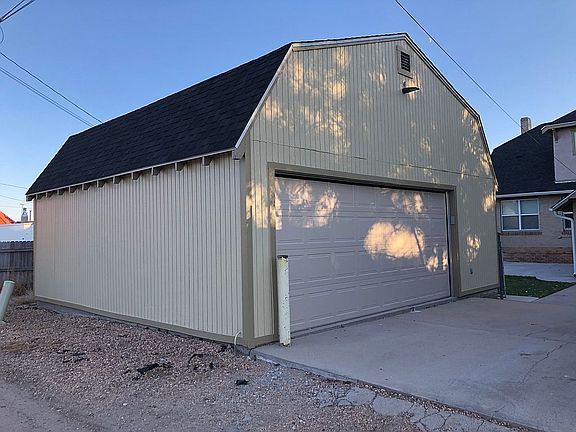 Detached Garage/Workshop