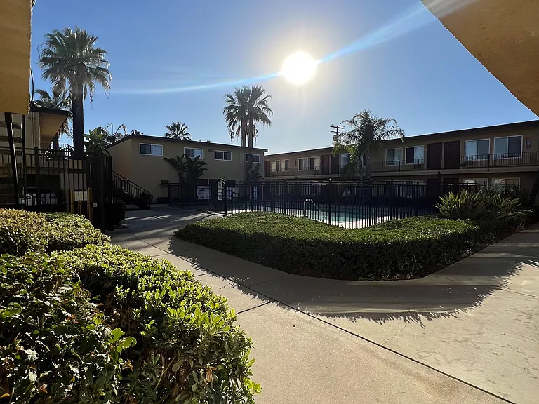 Summit Place Apartments — Photo 3