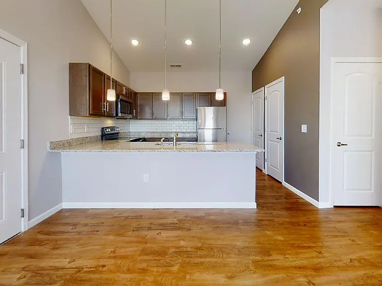 The Legends Apartments — Photo 85