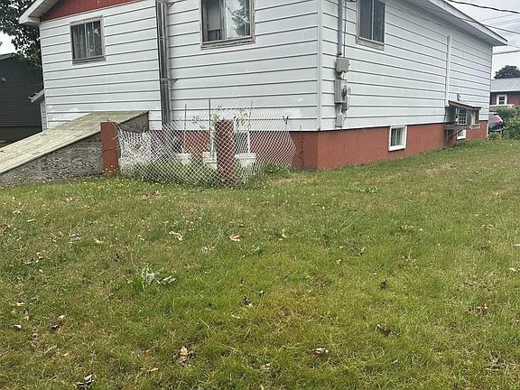 5th image of 49 Arbor Dr