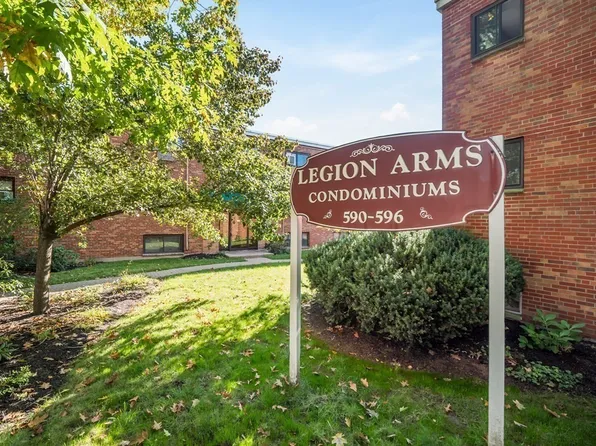 592 American Legion Hwy APT 2, Roslindale, MA 02131