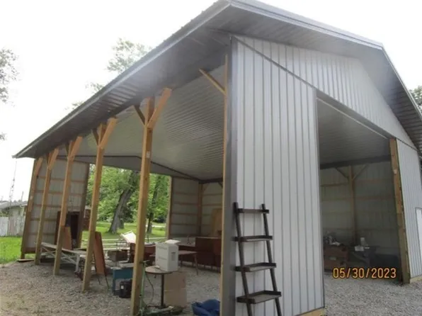 1100 E Us Highway 50, North Vernon, IN 47265