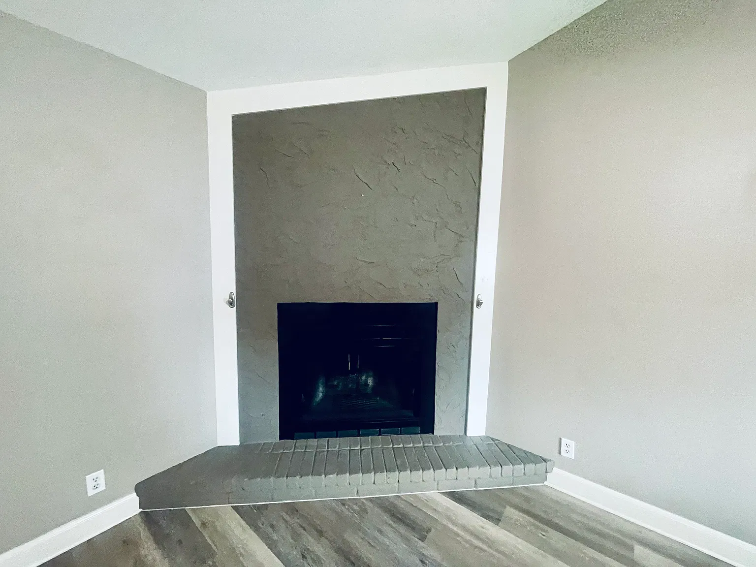 2 bed, 1056 sqft, $1,350 — Photo 3