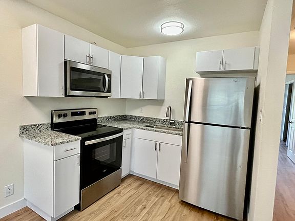 5th image of 8405 Lake Melena Way