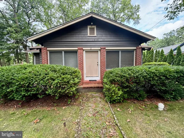 12 Miller St, Browns Mills, NJ 08015