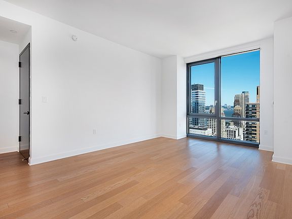 5th image of 21 W End Ave APT 4401
