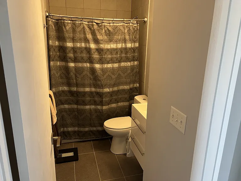 204 Spencer Ave #10 — Photo 11