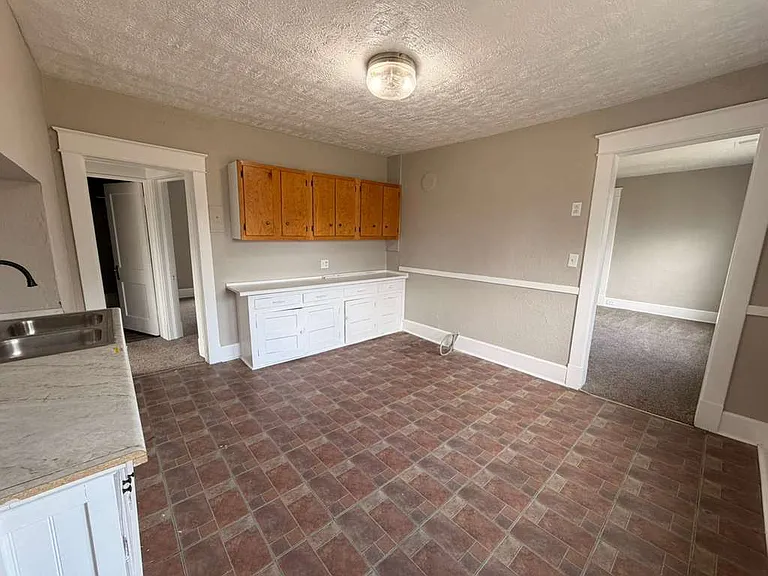 1063 Norwood Ave #2 — Photo 4