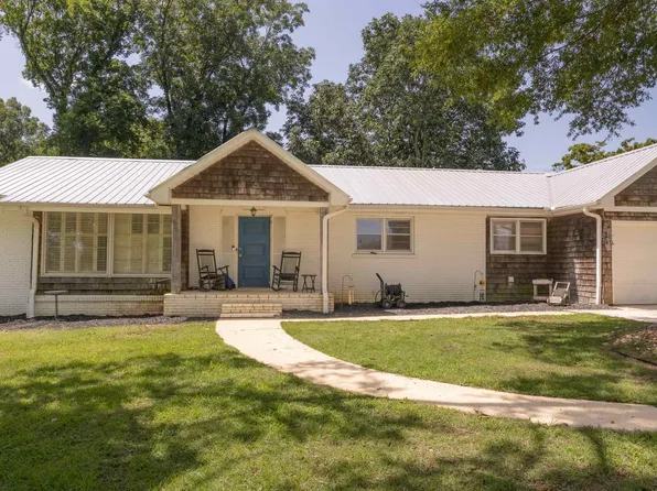 704 4th Ave SW, Red Bay, AL 35582