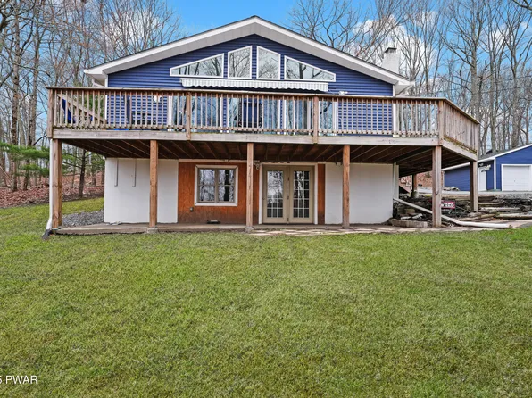 103 Wood Haven Ct, Milford, PA 18337