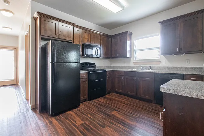 621 Bernard St #12 — Photo 9