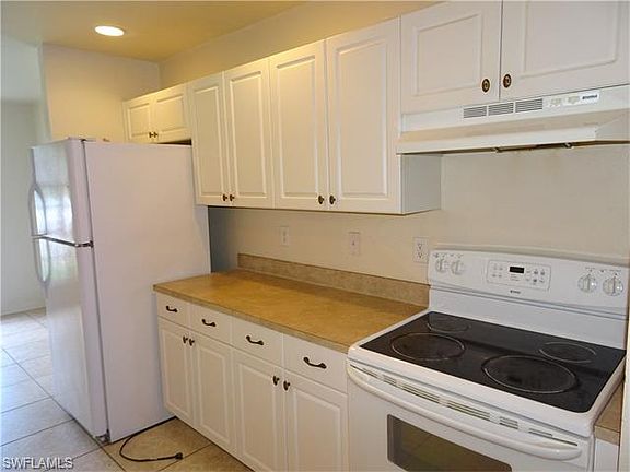 4th image of 721 Phelps St E