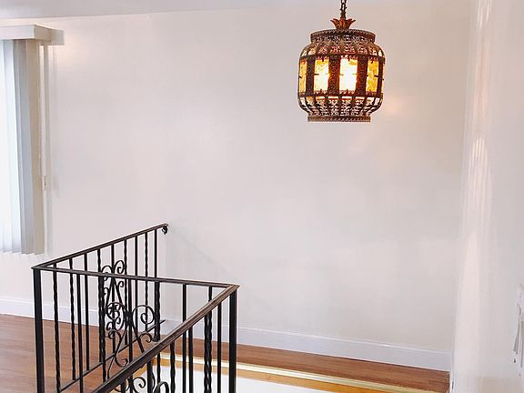 4th image of 60 Park St #2
