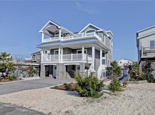 310 W 10th St, Ship Bottom, NJ 08008