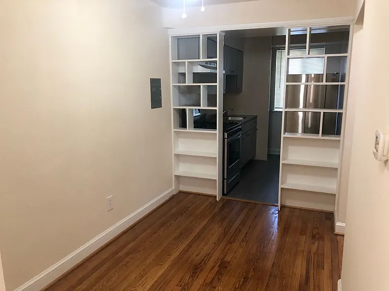 8806 Bradford Rd. — Photo 6