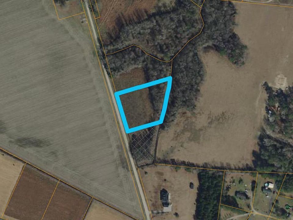 2nd image of 998 Inglewood Dr.