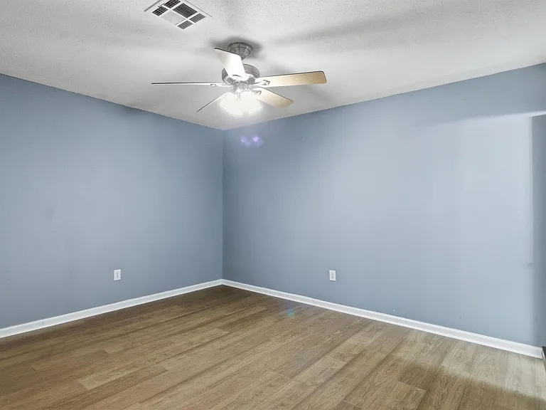 2014 N Iona Dr — Photo 15