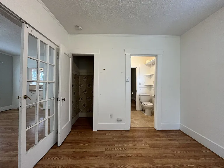 5619 NE 26th Ave — Photo 24