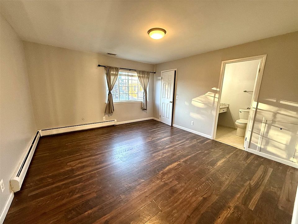 2445 Torquay Ave Apt 209, photo 11