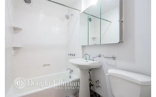 Rented by Douglas Elliman | media 8