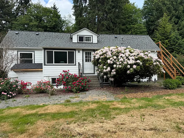 Upper Preston Rd SE — Photo 1