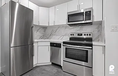 2153 Amsterdam Avenue, #11
