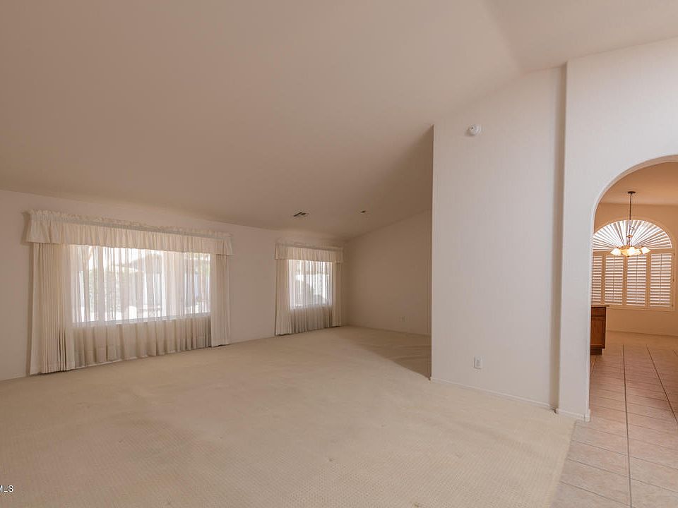 1st image of 10058 E Copper Dr