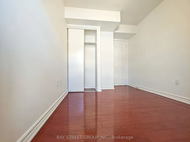 308 John St #212 — Photo 15
