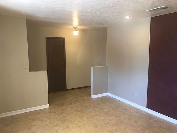 4th image of 401 Mission Arch Dr