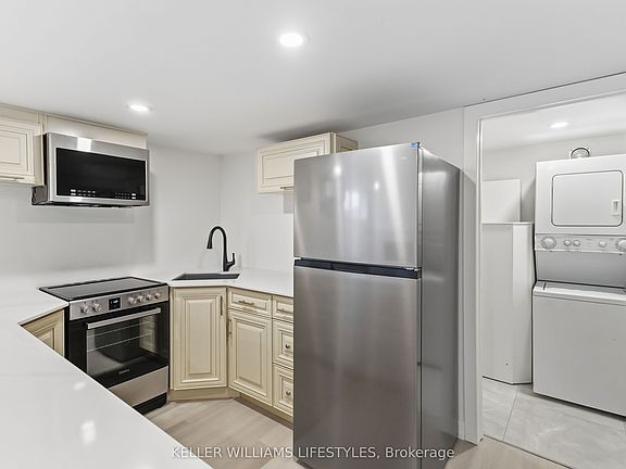 5th image of 350 Reynolds Rd #3