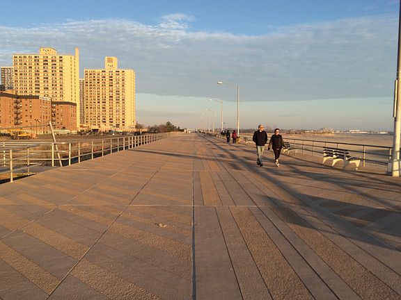 3rd image of 128 Beach 25th St