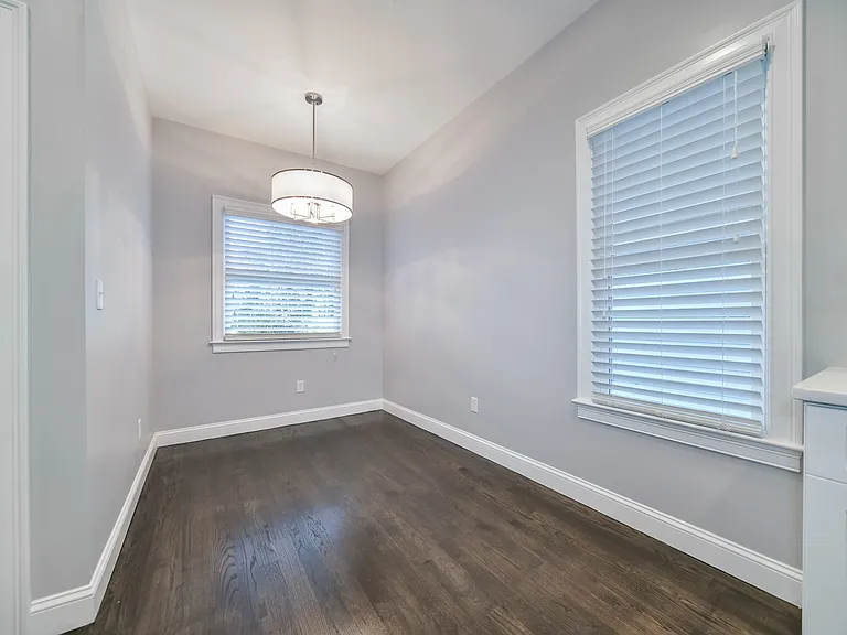 349 Meridian St #2 — Photo 5