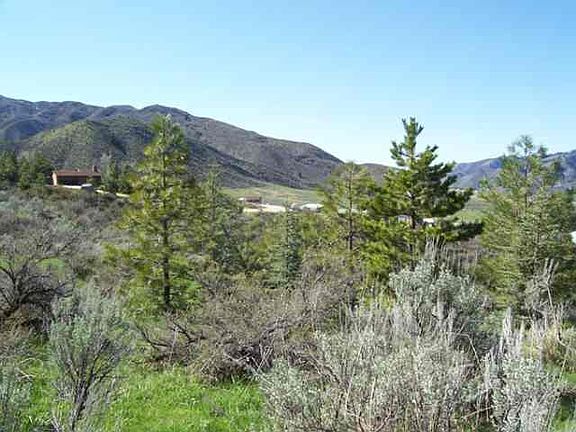 2nd image of 44 Joy Lee Cir
